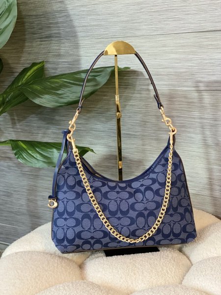 حقيبة كوتش مختومة مع حزام وعلبة ✨